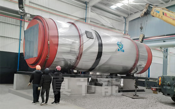 烘干設(shè)備吊裝現(xiàn)場